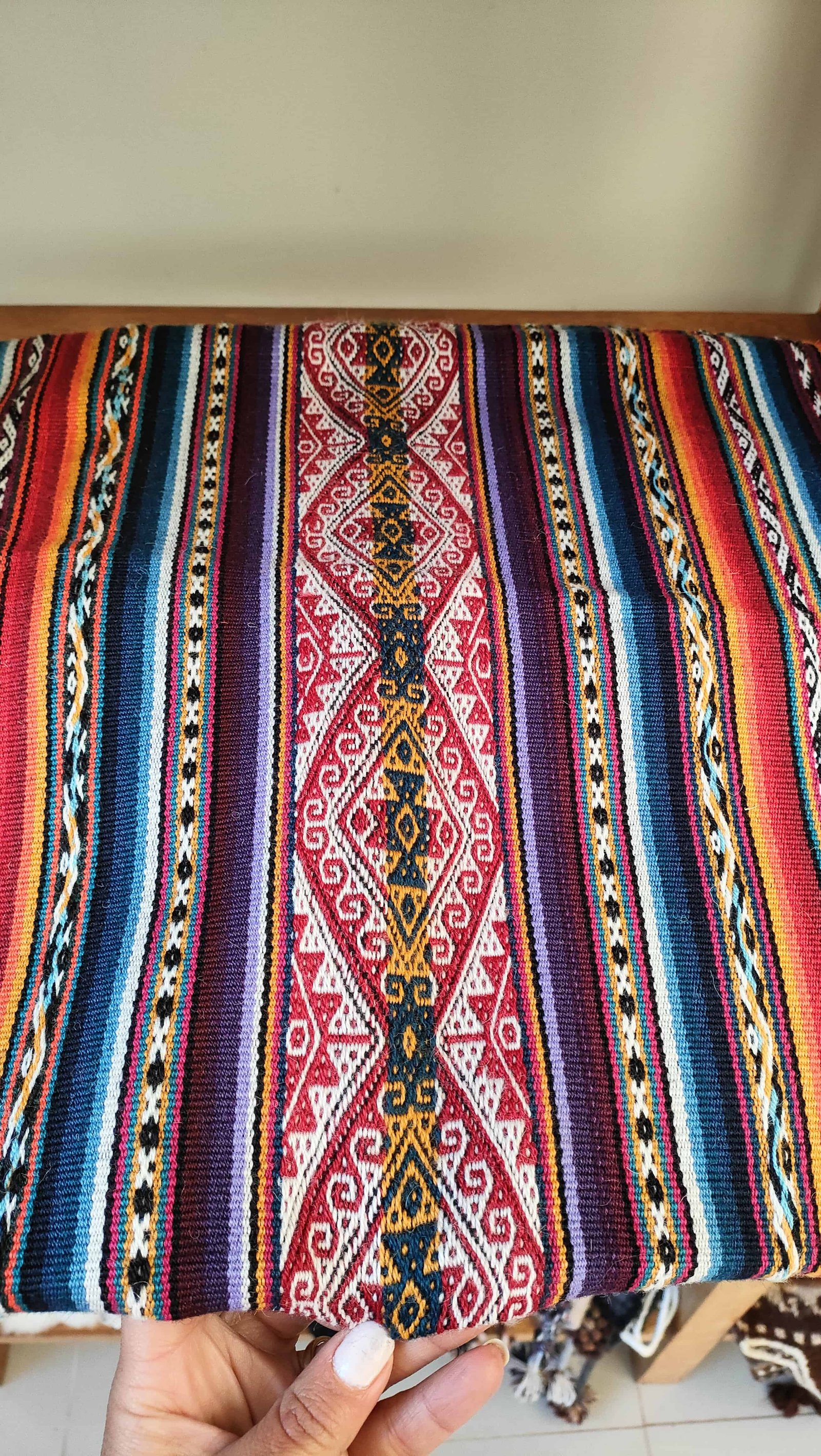 Couverture tissée avec fils naturels